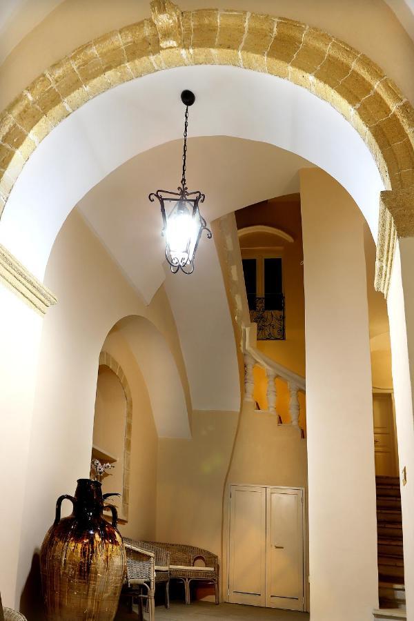 加利波利Palazzo Castiglione住宿加早餐旅馆 外观 照片